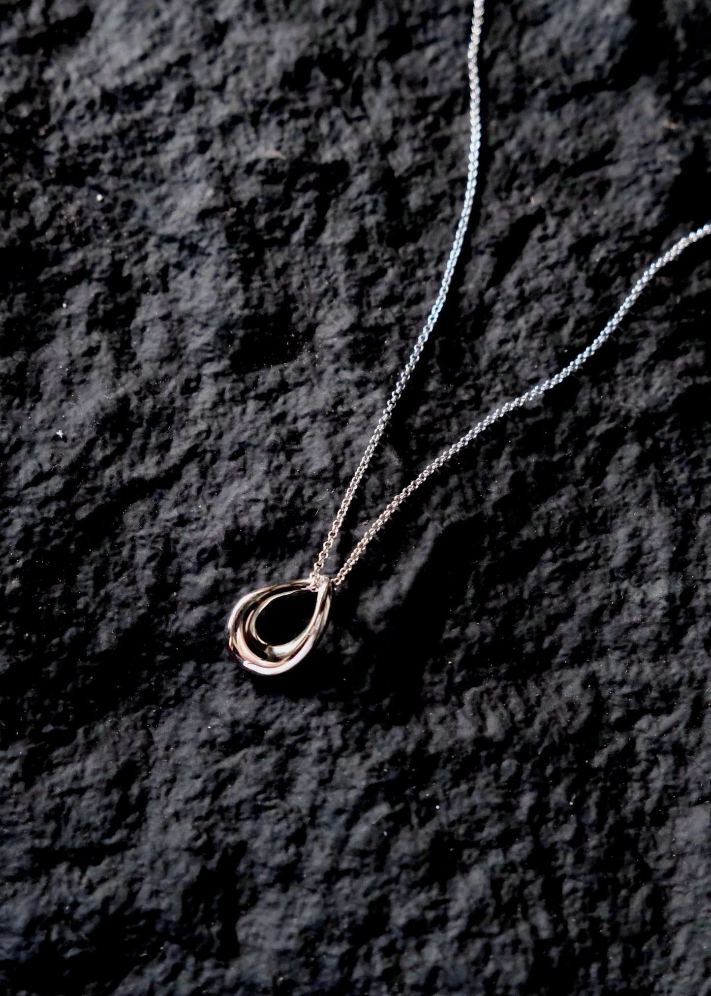 Eterna Drop Necklace