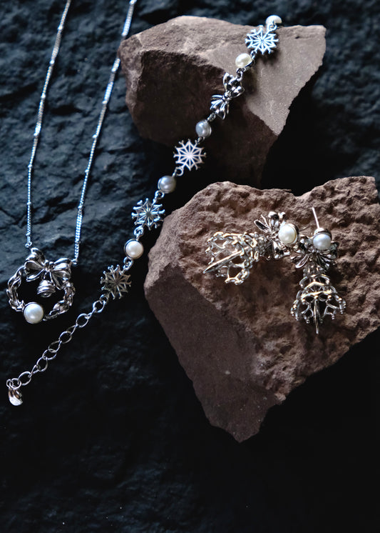 Aurora Christmas Bloom Set