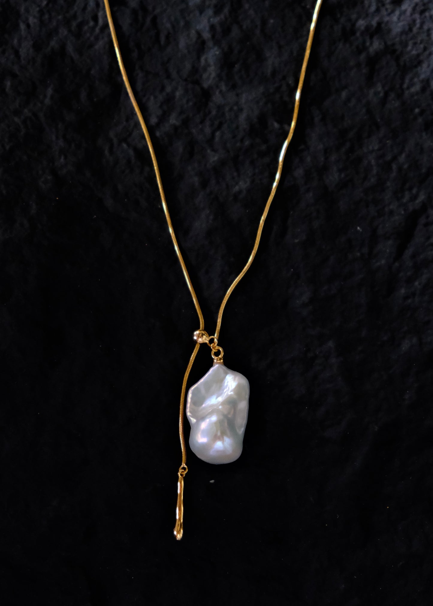 Selune Pearl Necklace