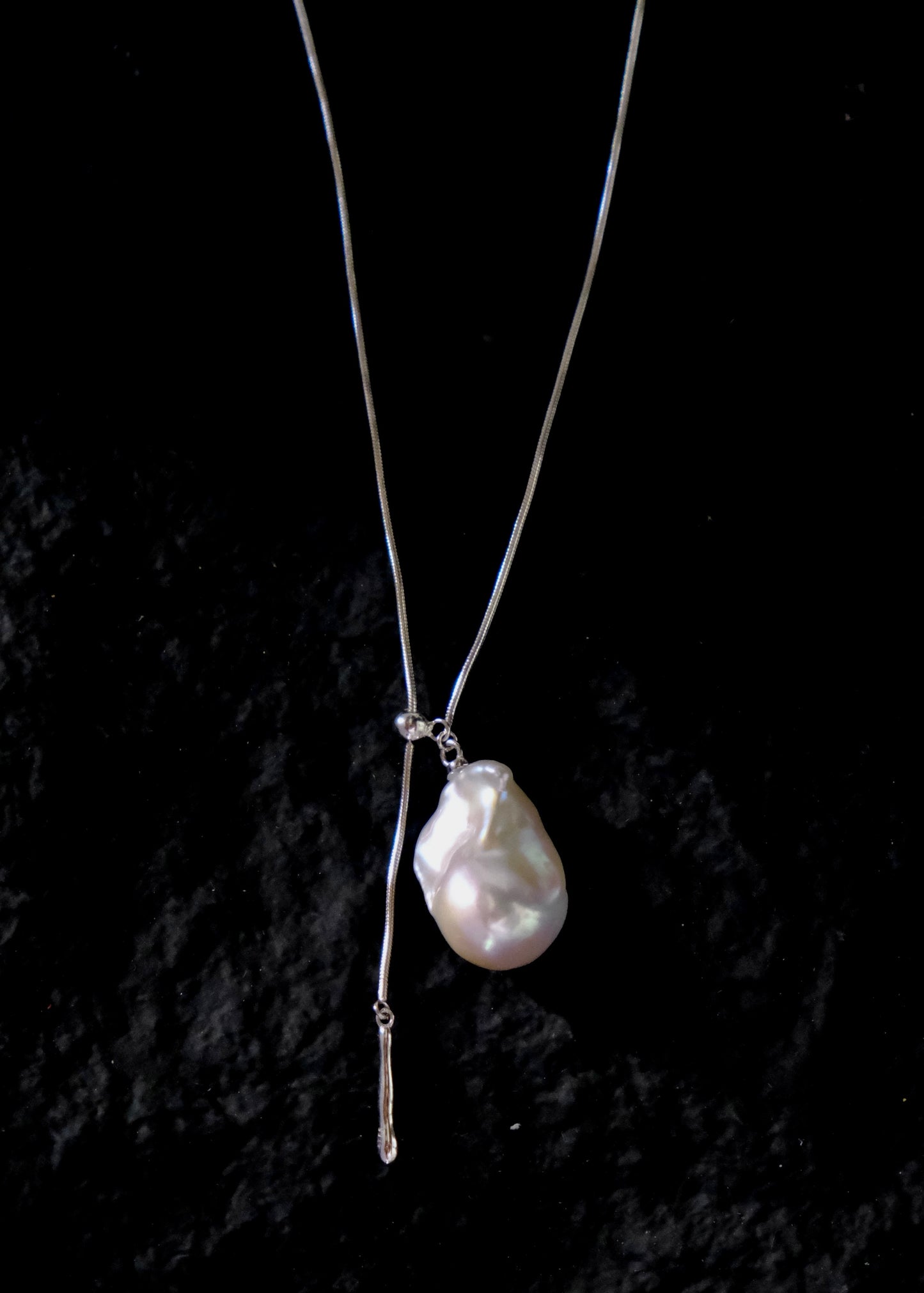 Selune Pearl Necklace
